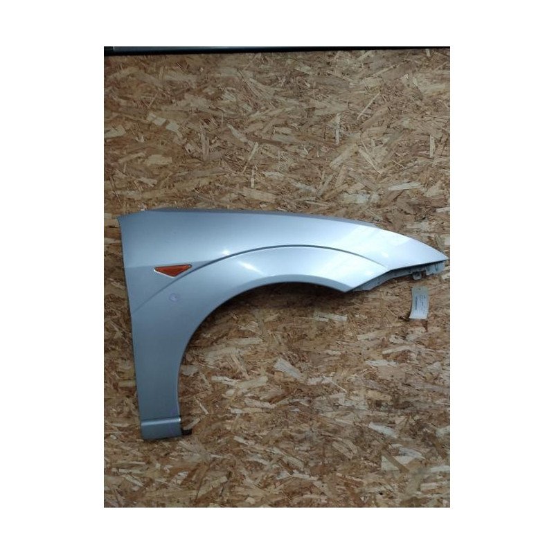 Aile Avant Droit Ford Focus 1 Break (1)